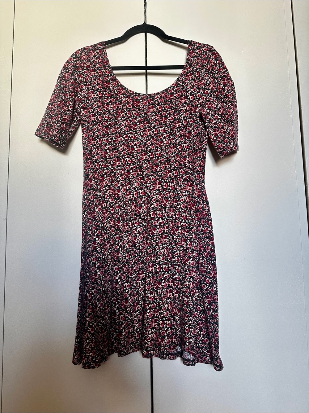 CHARLOTTE RUSSE Ditsy Floral Y2K Boho Vintage Inspired Scoop-Neck Mini Dress M